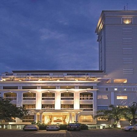Le Beringin Hotel Salatiga Exterior foto